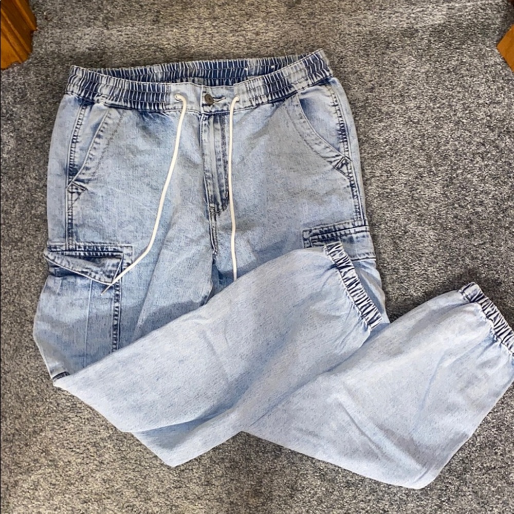 American Eagle Joggers